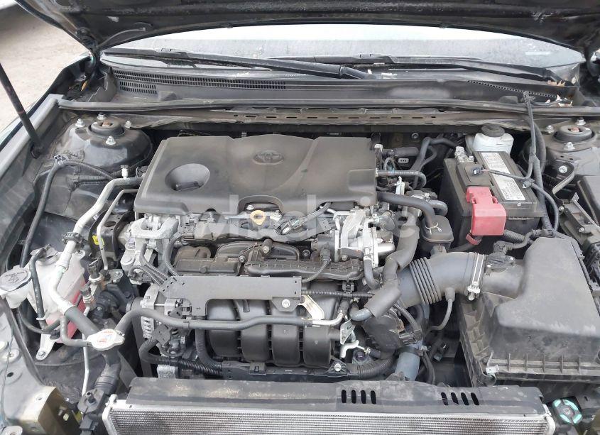 Photo 10 of 2019 Toyota Camry LE (VIN 4T1B11HK2KU284045)