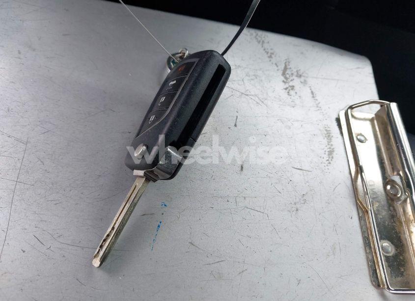 Photo 11 of 2019 Toyota Camry SE (VIN 4T1B11HK2KU299628)