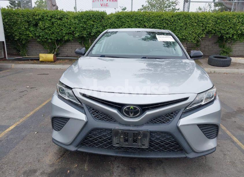 Photo 12 of 2019 Toyota Camry SE (VIN 4T1B11HK2KU299628)