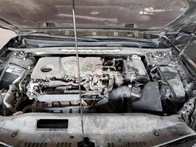 Photo 3 of 2019 TOYOTA CAMRY L (VIN 4T1B11HK2KU699883)