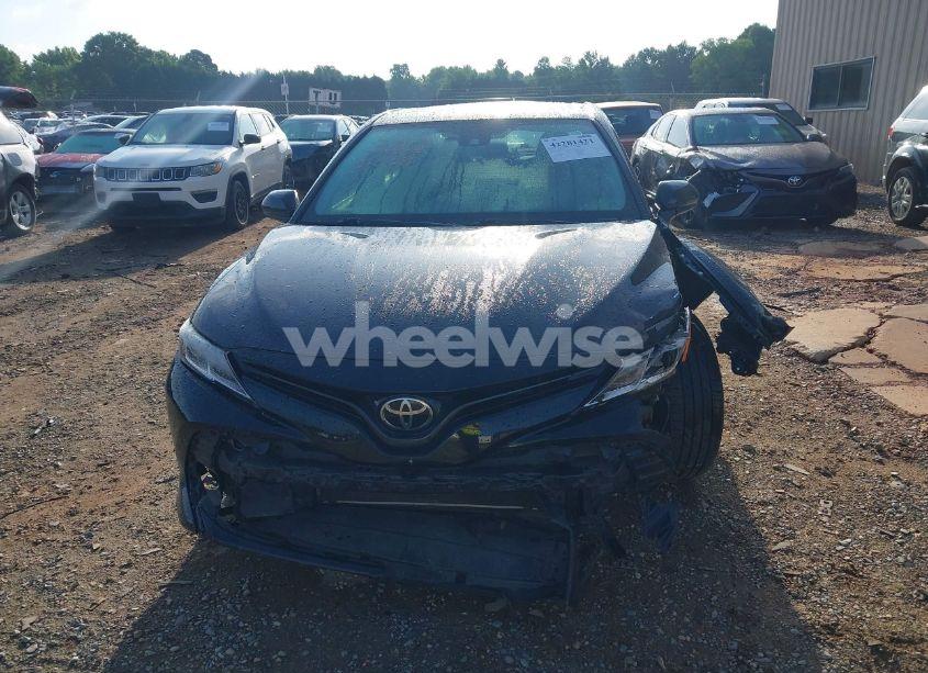 Photo 11 of 2019 Toyota Camry LE (VIN 4T1B11HK2KU711823)