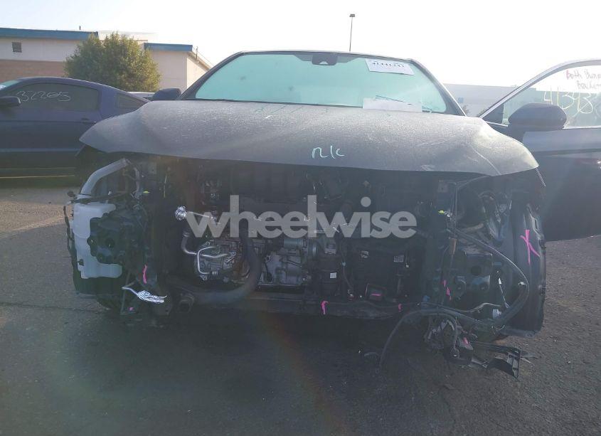 Photo 6 of 2019 Toyota Camry SE (VIN 4T1B11HK2KU716097)