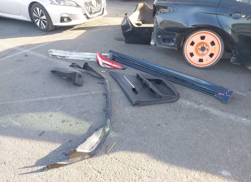 Photo 12 of 2019 Toyota Camry SE (VIN 4T1B11HK2KU717475)