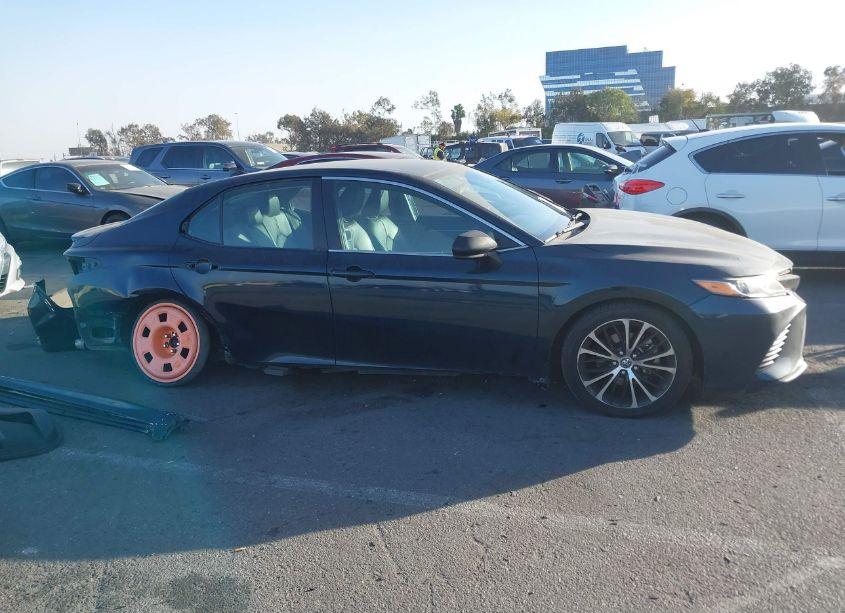 Photo 14 of 2019 Toyota Camry SE (VIN 4T1B11HK2KU717475)