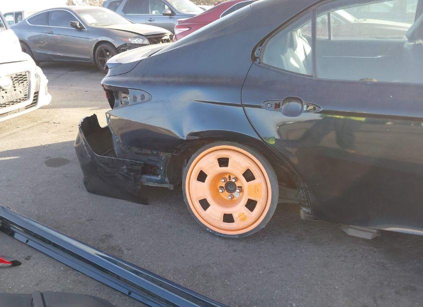 Photo 6 of 2019 Toyota Camry SE (VIN 4T1B11HK2KU717475)