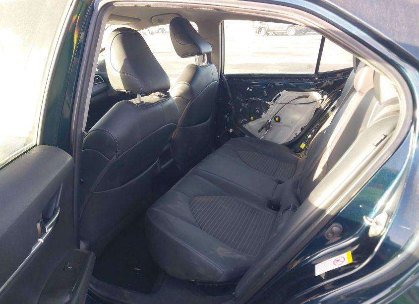 Photo 8 of 2019 Toyota Camry SE (VIN 4T1B11HK2KU717475)