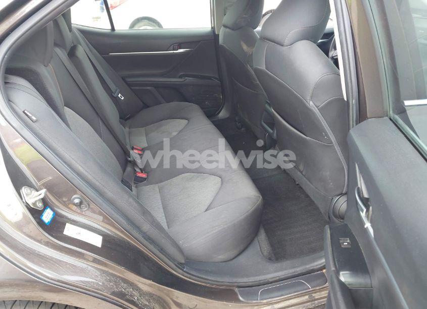 Photo 8 of 2019 Toyota Camry LE (VIN 4T1B11HK2KU727973)