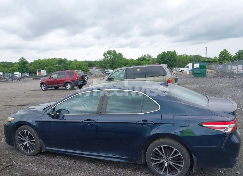 Photo 14 of 2019 Toyota Camry SE (VIN 4T1B11HK2KU738133)