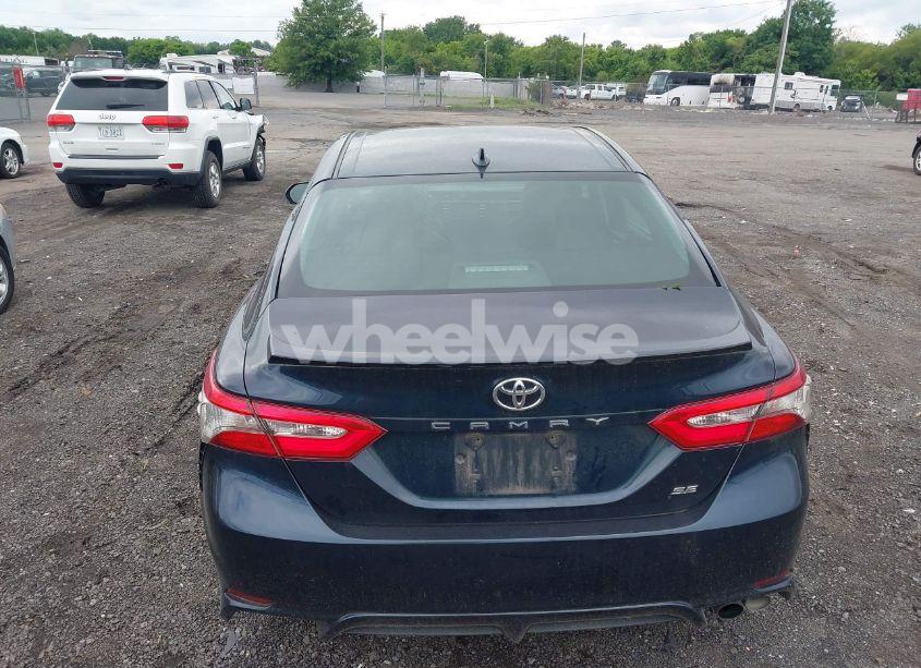 Photo 16 of 2019 Toyota Camry SE (VIN 4T1B11HK2KU738133)