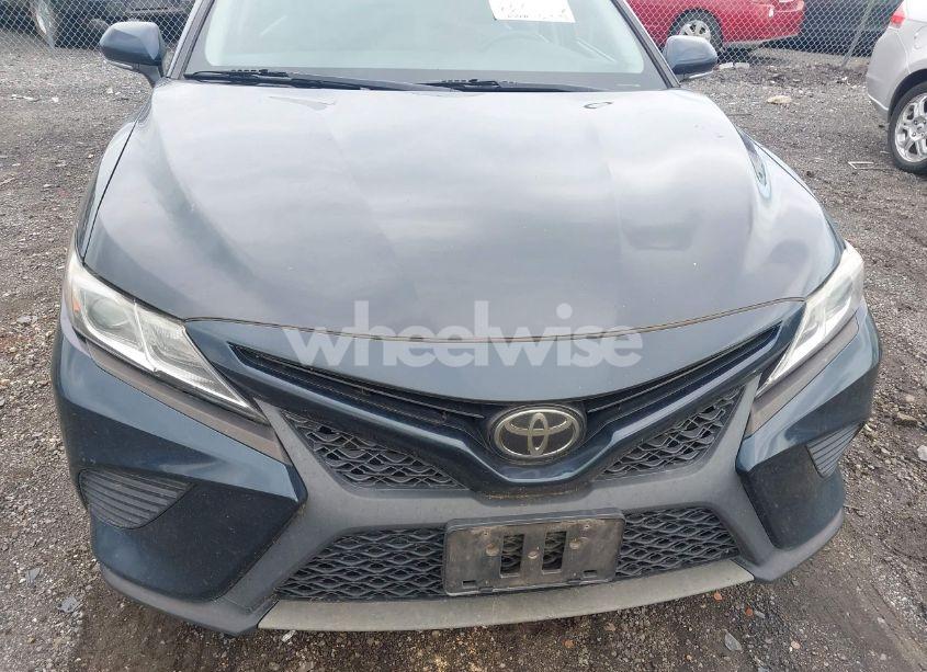 Photo 6 of 2019 Toyota Camry SE (VIN 4T1B11HK2KU738133)