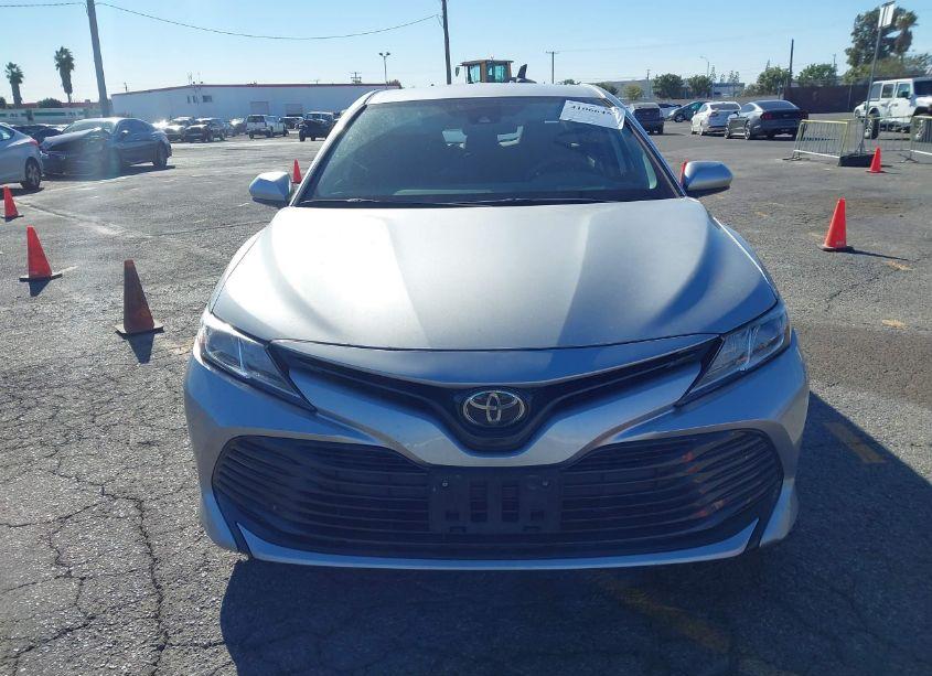 Photo 12 of 2019 Toyota Camry LE (VIN 4T1B11HK2KU738682)