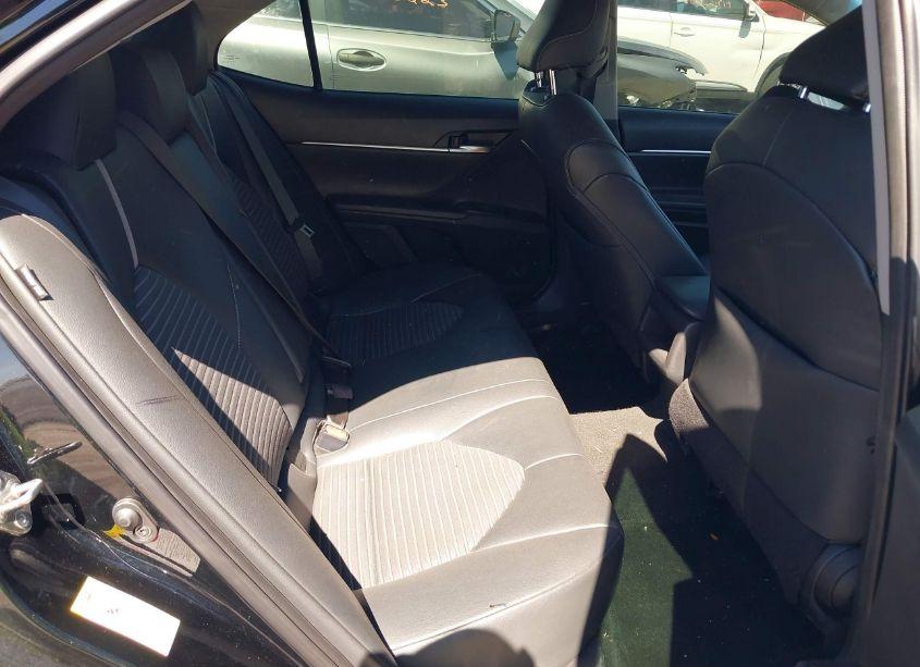 Photo 8 of 2019 Toyota Camry SE (VIN 4T1B11HK2KU742313)