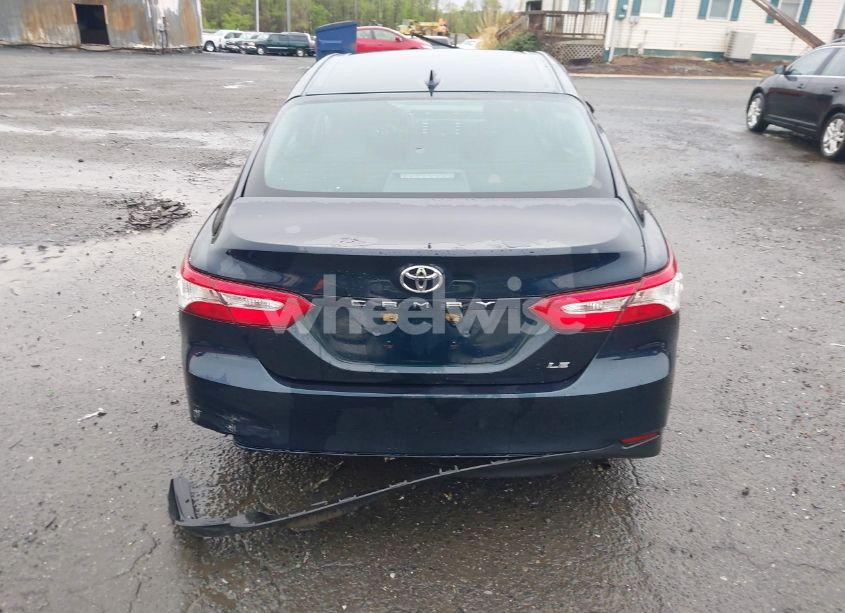 Photo 16 of 2019 Toyota Camry LE (VIN 4T1B11HK2KU747964)