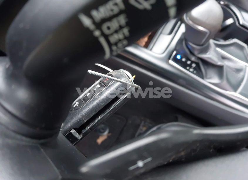 Photo 11 of 2019 Toyota Camry SE (VIN 4T1B11HK2KU751268)