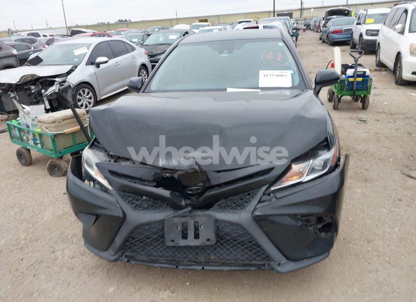 Photo 12 of 2019 Toyota Camry SE (VIN 4T1B11HK2KU751268)