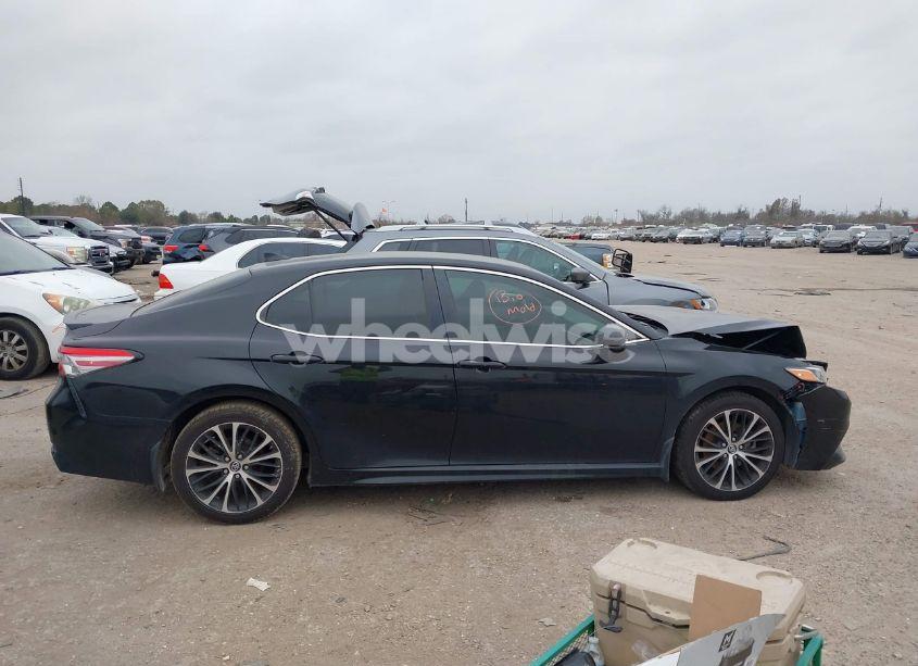 Photo 13 of 2019 Toyota Camry SE (VIN 4T1B11HK2KU751268)