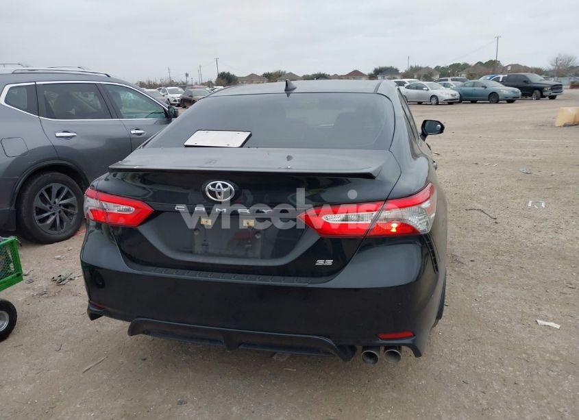 Photo 16 of 2019 Toyota Camry SE (VIN 4T1B11HK2KU751268)