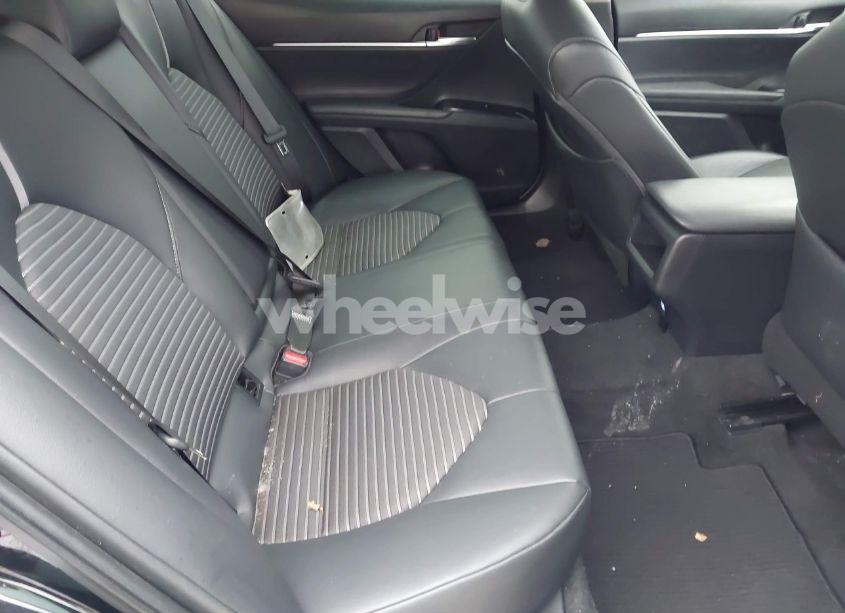 Photo 8 of 2019 Toyota Camry SE (VIN 4T1B11HK2KU751268)