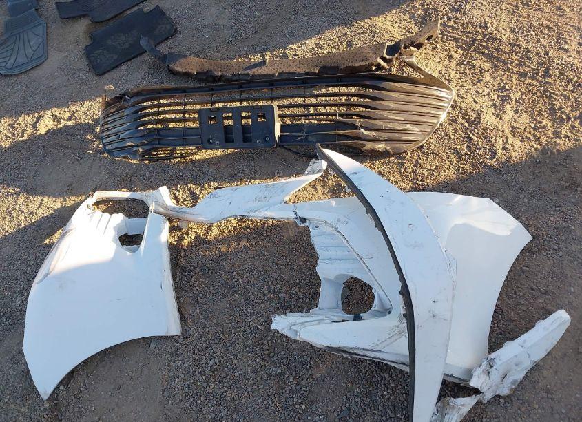 Photo 12 of 2019 Toyota Camry L (VIN 4T1B11HK2KU765607)