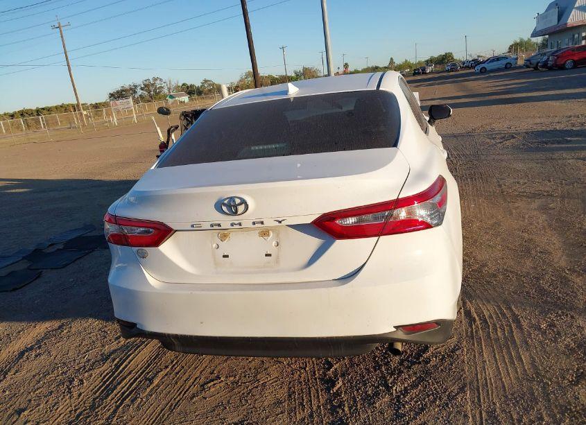 Photo 17 of 2019 Toyota Camry L (VIN 4T1B11HK2KU765607)