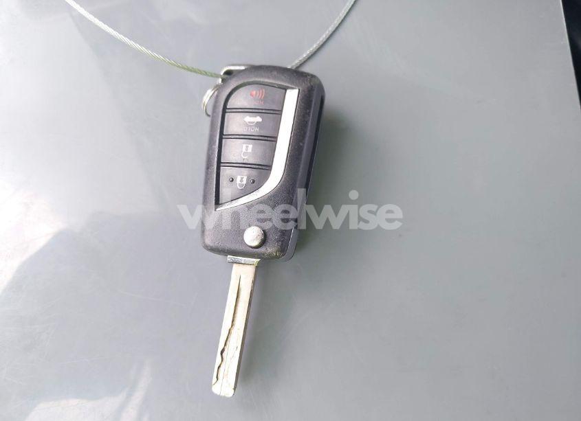 Photo 11 of 2019 Toyota Camry LE (VIN 4T1B11HK2KU793763)