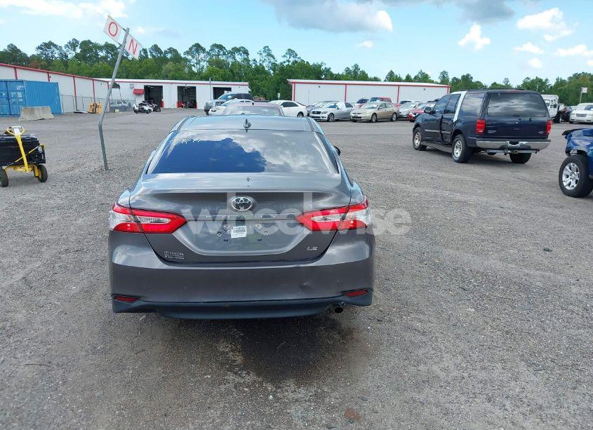 Photo 16 of 2019 Toyota Camry LE (VIN 4T1B11HK2KU793763)