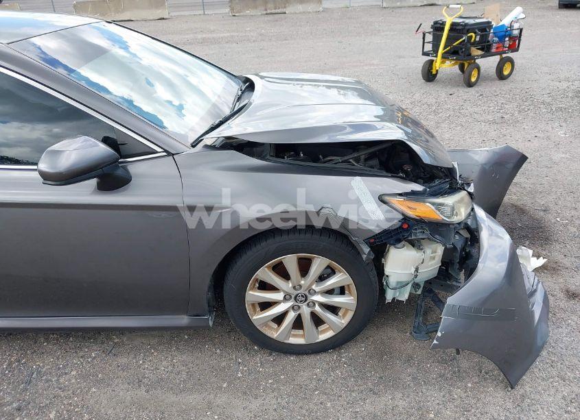 Photo 17 of 2019 Toyota Camry LE (VIN 4T1B11HK2KU793763)