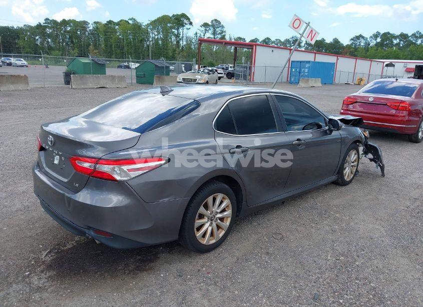 Photo 4 of 2019 Toyota Camry LE (VIN 4T1B11HK2KU793763)
