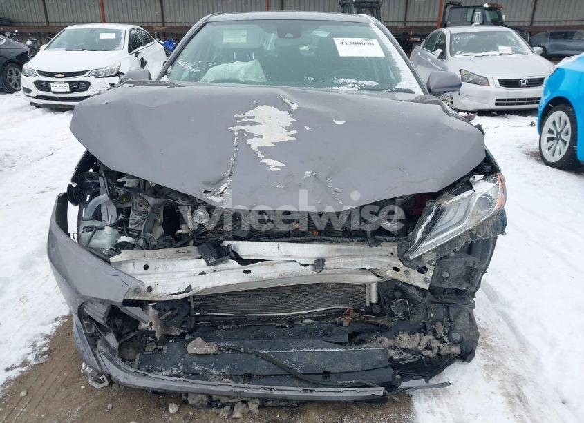 Photo 6 of 2019 Toyota Camry XLE (VIN 4T1B11HK2KU794797)