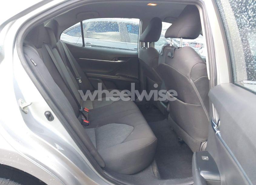 Photo 8 of 2019 Toyota Camry LE (VIN 4T1B11HK2KU850348)