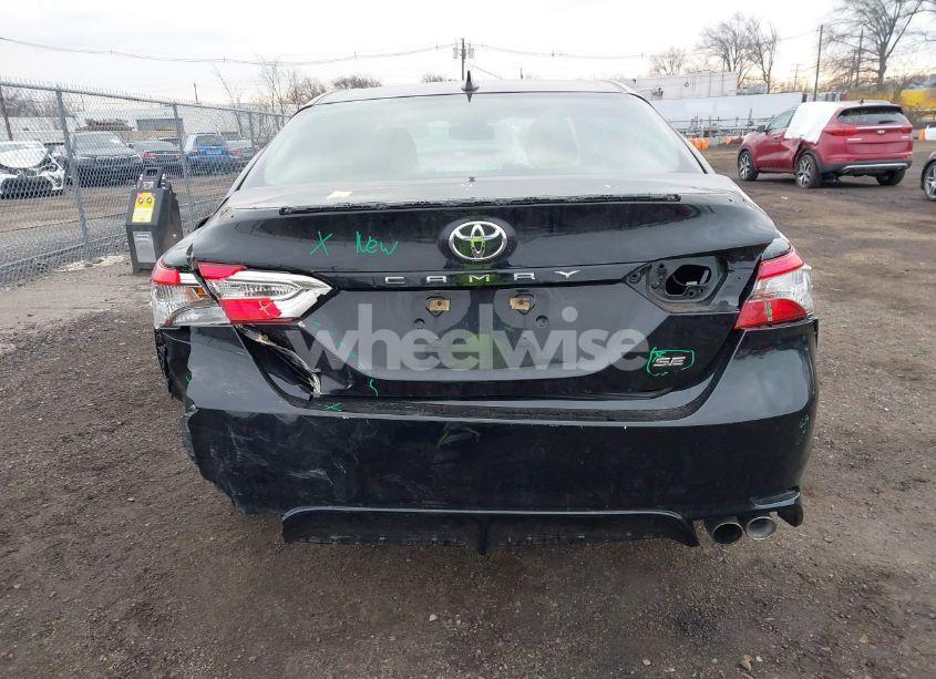 Photo 18 of 2019 Toyota Camry SE (VIN 4T1B11HK2KU853136)