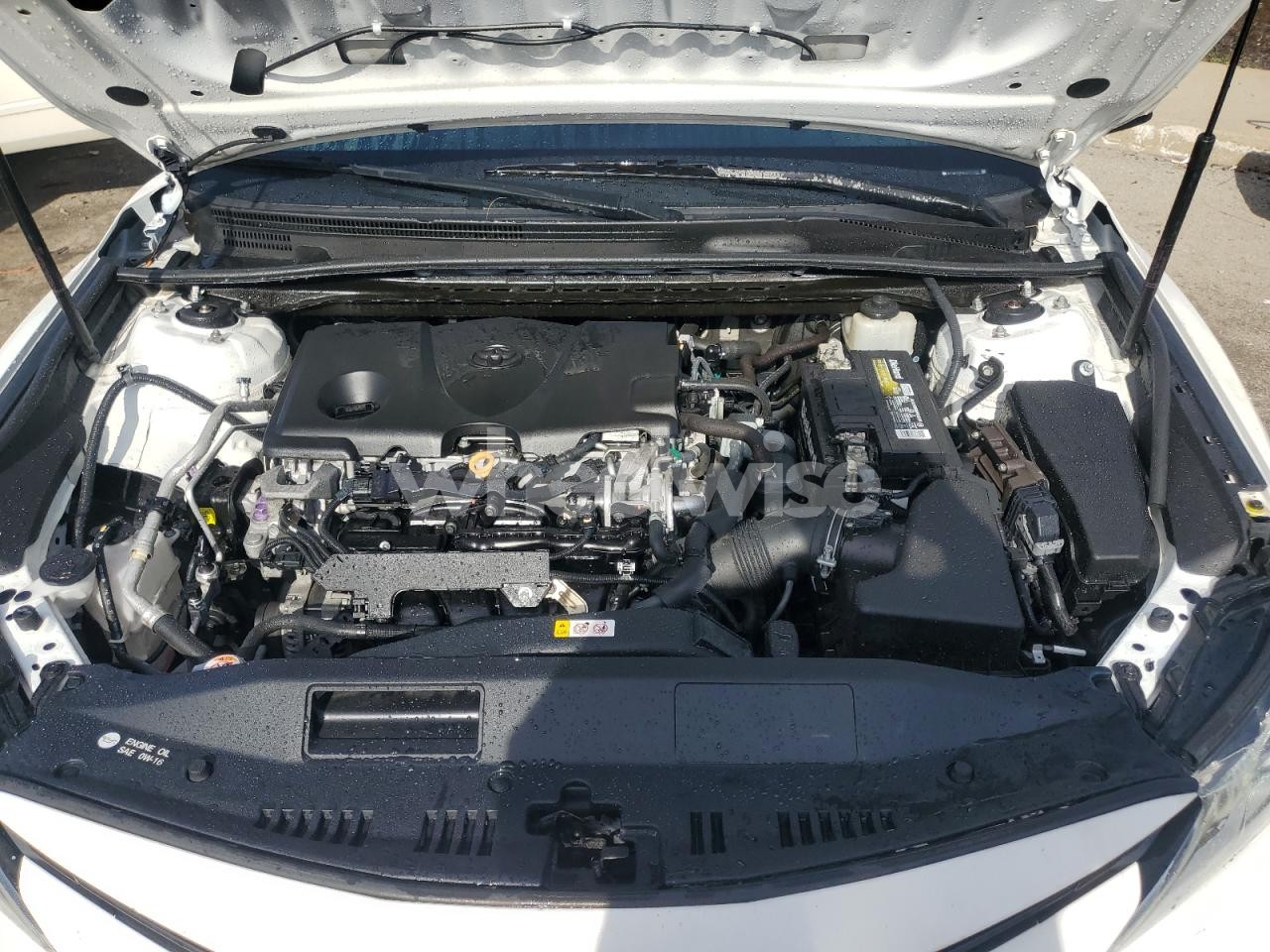 Photo 11 of 2018 TOYOTA CAMRY L (VIN 4T1B11HK3JU011307)