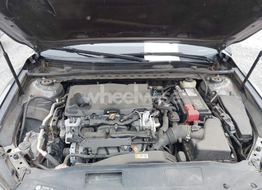 Photo 10 of 2018 Toyota Camry SE (VIN 4T1B11HK3JU027507)