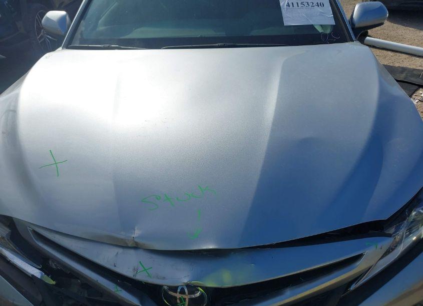 Photo 10 of 2018 Toyota Camry SE (VIN 4T1B11HK3JU065870)