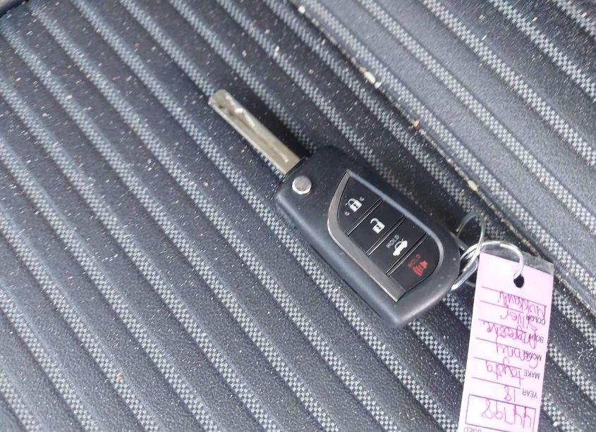 Photo 11 of 2018 Toyota Camry SE (VIN 4T1B11HK3JU065870)