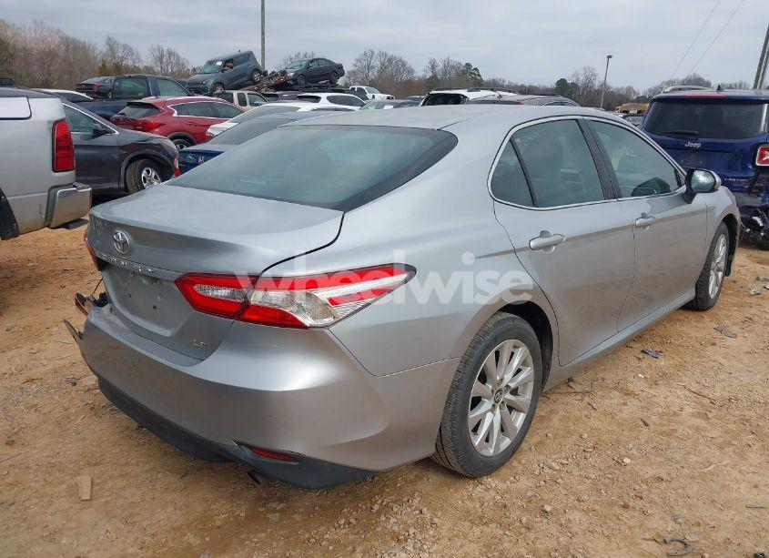 Photo 4 of 2018 Toyota Camry LE (VIN 4T1B11HK3JU072849)