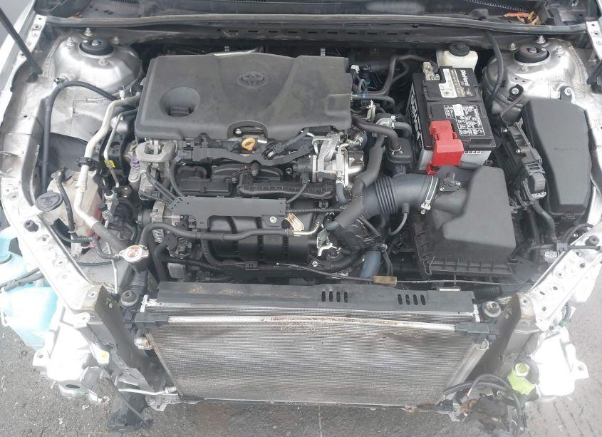 Photo 10 of 2018 Toyota Camry XLE (VIN 4T1B11HK3JU105252)