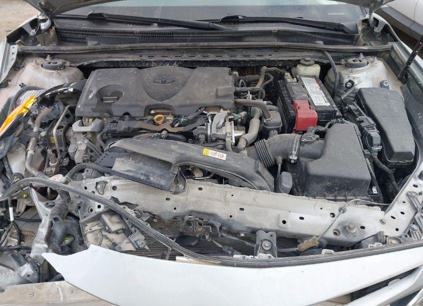 Photo 10 of 2018 Toyota Camry SE (VIN 4T1B11HK3JU106806)