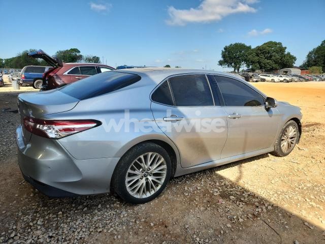 Photo 10 of 2018 TOYOTA CAMRY L (VIN 4T1B11HK3JU121497)