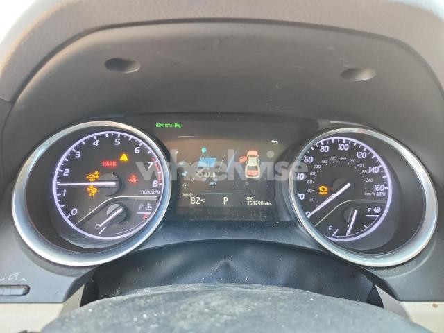 Photo 12 of 2018 TOYOTA CAMRY L (VIN 4T1B11HK3JU121497)