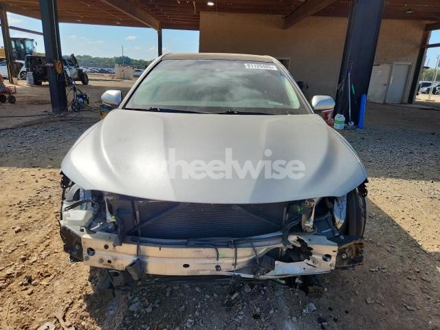 Photo 13 of 2018 TOYOTA CAMRY L (VIN 4T1B11HK3JU121497)