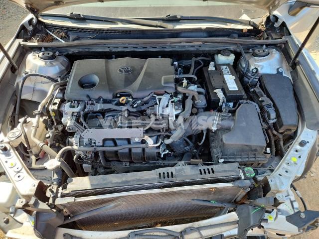 Photo 7 of 2018 TOYOTA CAMRY L (VIN 4T1B11HK3JU121497)