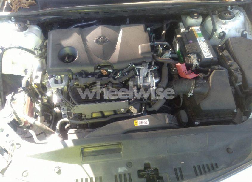 Photo 10 of 2018 Toyota Camry SE (VIN 4T1B11HK3JU149641)