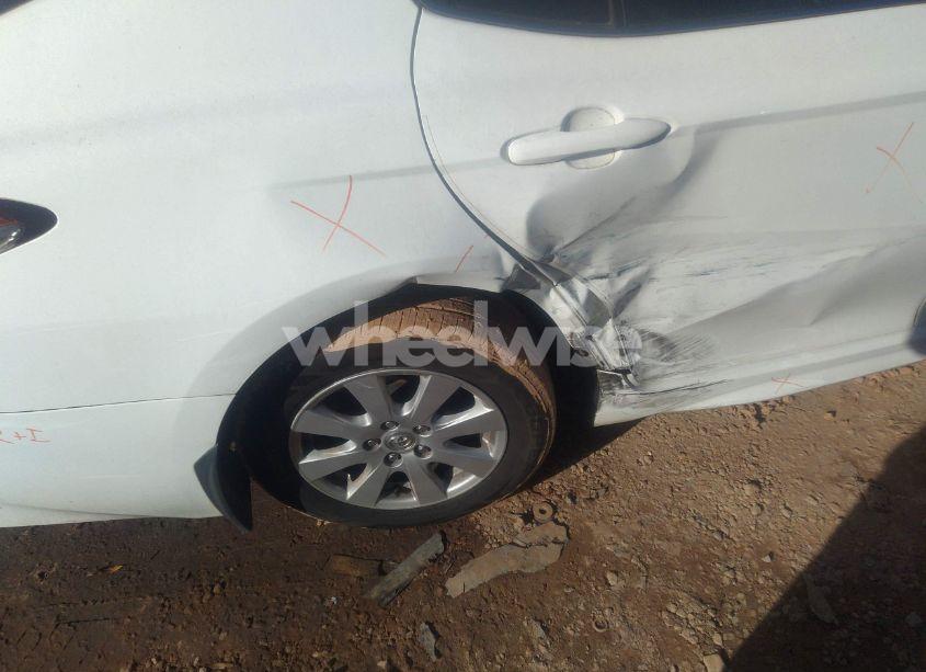 Photo 6 of 2018 Toyota Camry SE (VIN 4T1B11HK3JU149641)