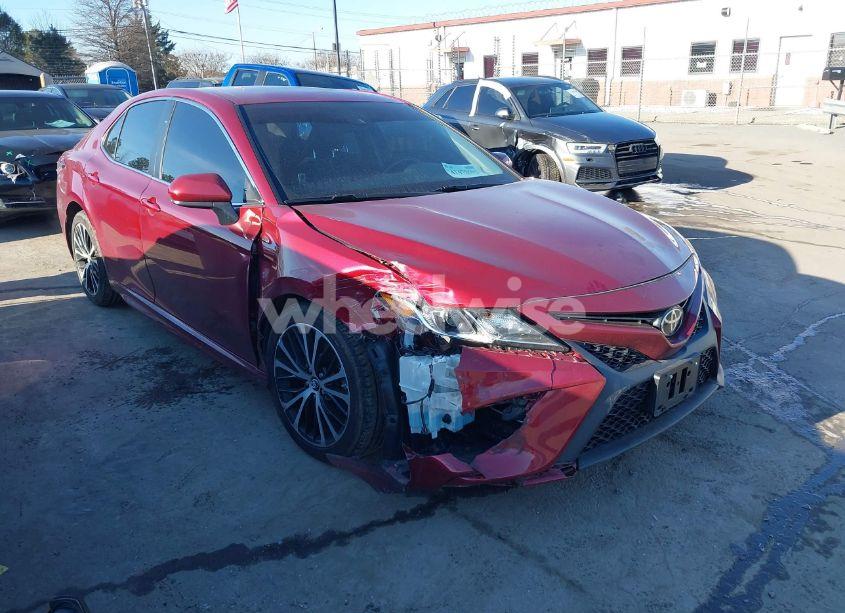 Photo 6 of 2018 Toyota Camry SE (VIN 4T1B11HK3JU506137)