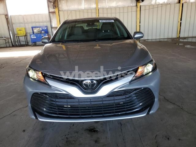 Photo 10 of 2018 TOYOTA CAMRY L (VIN 4T1B11HK3JU529529)