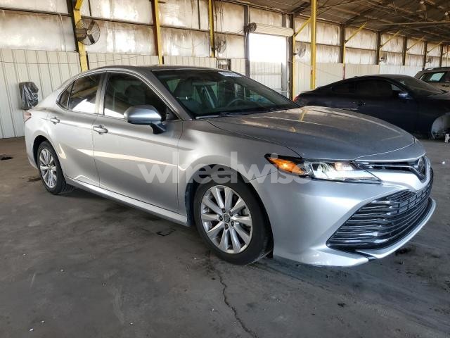 Photo 11 of 2018 TOYOTA CAMRY L (VIN 4T1B11HK3JU529529)