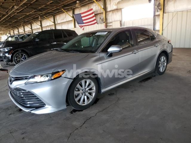 Photo 6 of 2018 TOYOTA CAMRY L (VIN 4T1B11HK3JU529529)