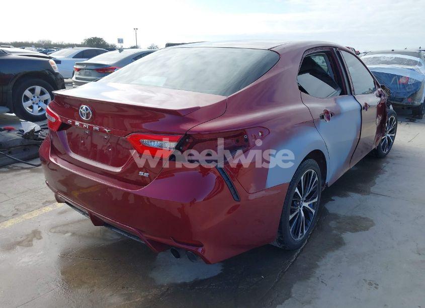 Photo 4 of 2018 Toyota Camry SE (VIN 4T1B11HK3JU534794)