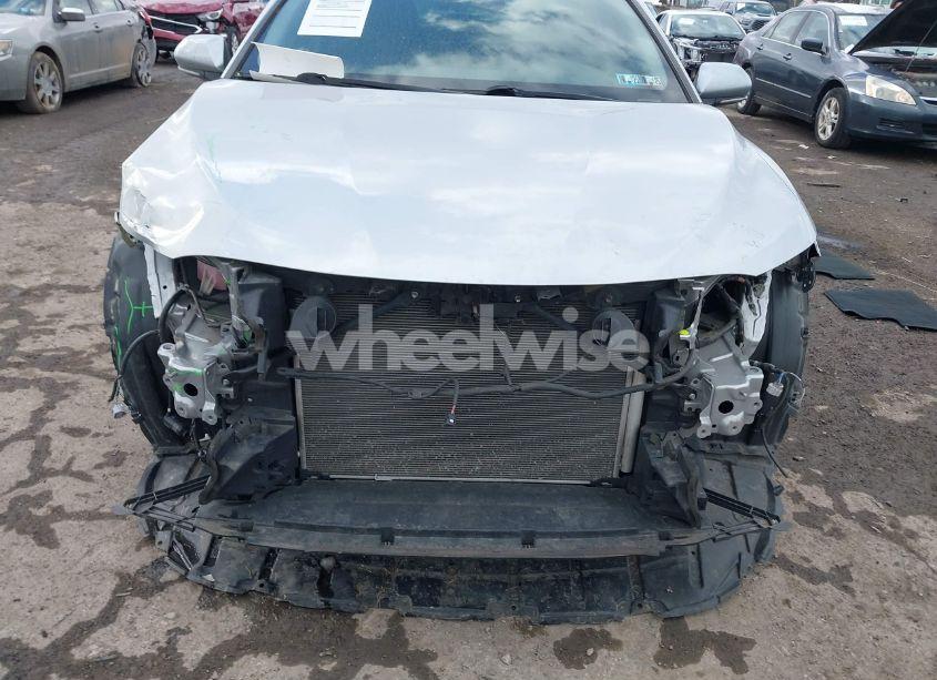 Photo 12 of 2018 Toyota Camry SE (VIN 4T1B11HK3JU547576)